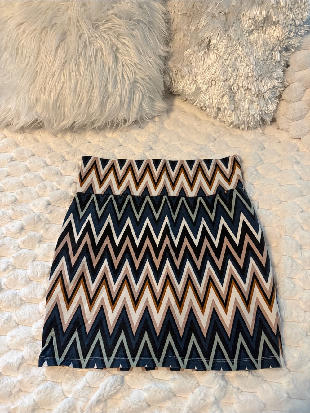 Charlotte Russe Navy, Cream & Tan Chevron Mini Skirt